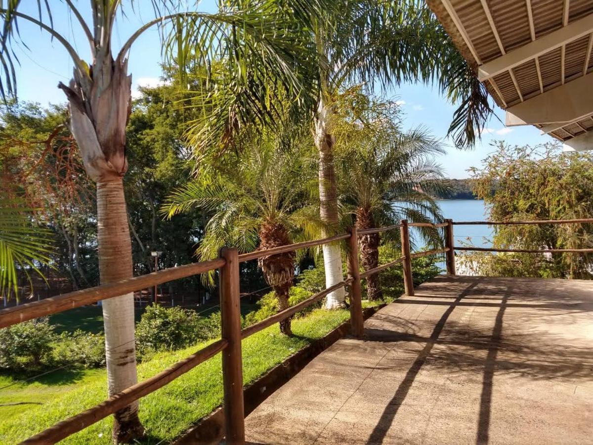 קאלדס נובאס Enseada Nautico Apart Flat I Vista Para O Lago Corumba מראה חיצוני תמונה