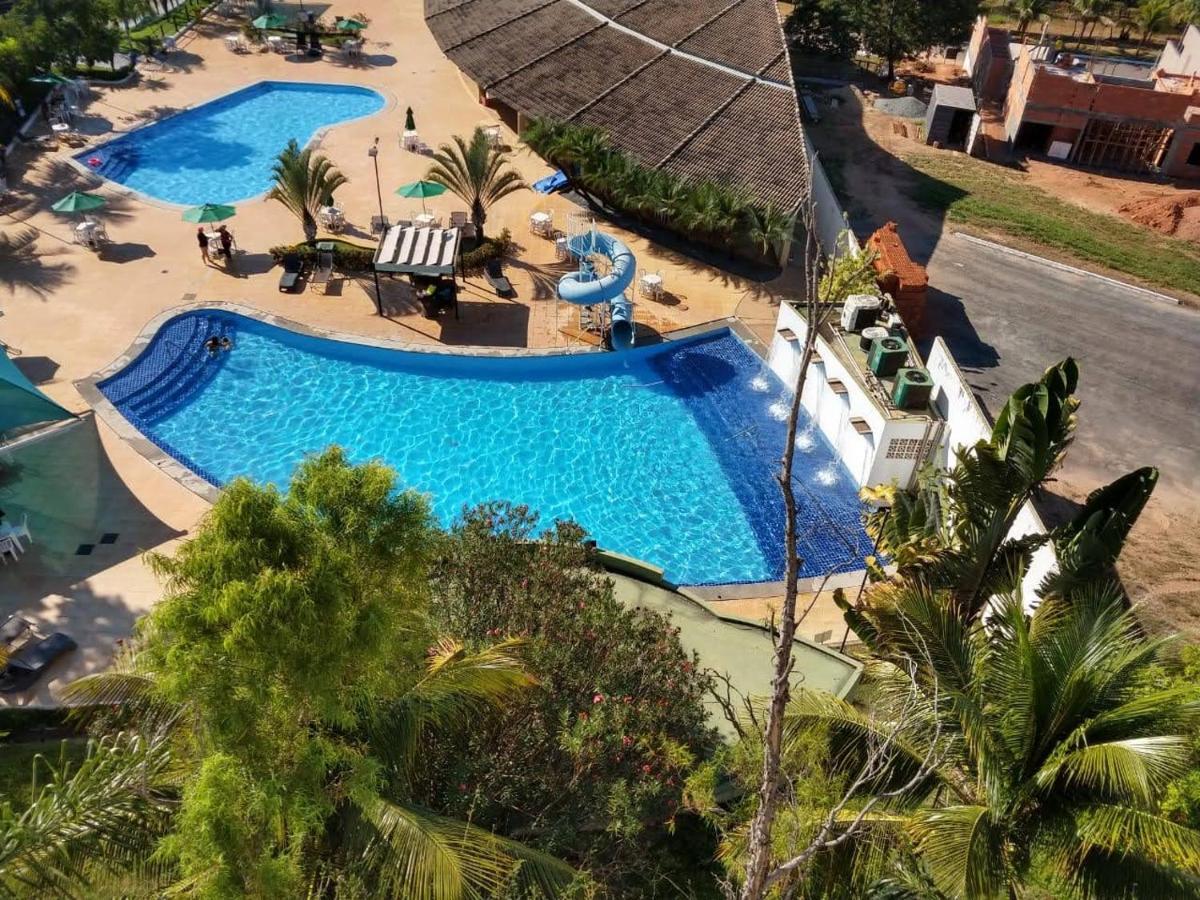 קאלדס נובאס Enseada Nautico Apart Flat I Vista Para O Lago Corumba מראה חיצוני תמונה