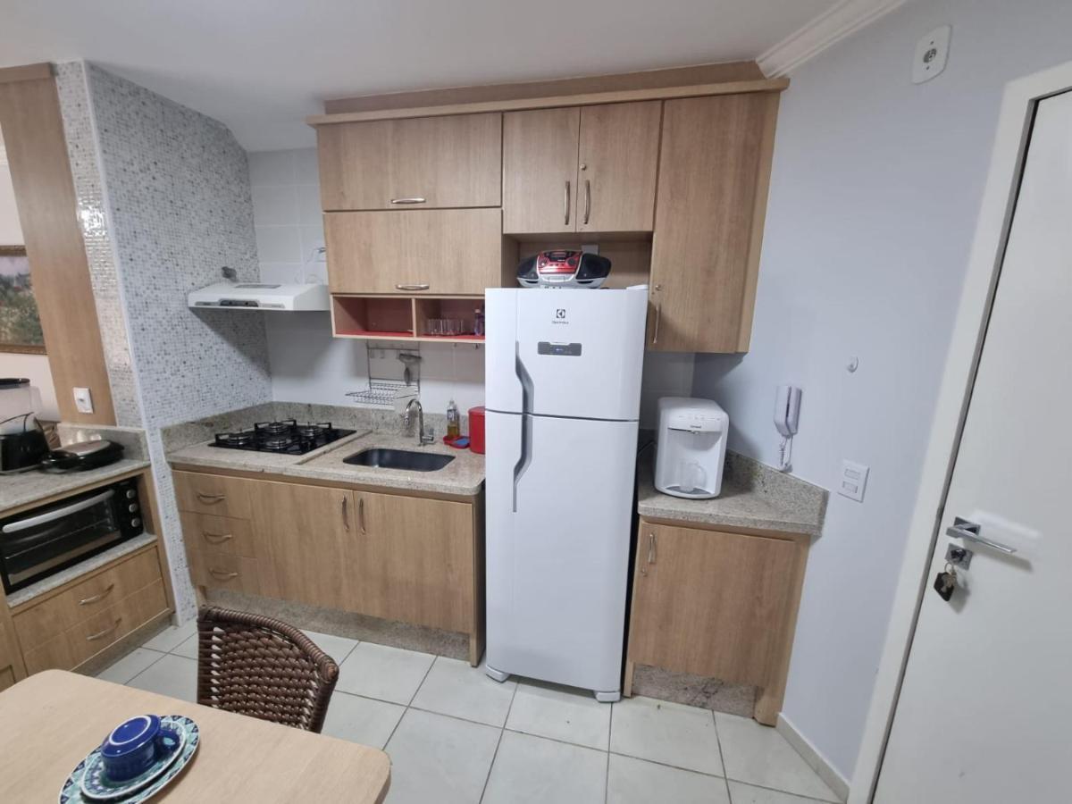 קאלדס נובאס Enseada Nautico Apart Flat I Vista Para O Lago Corumba מראה חיצוני תמונה