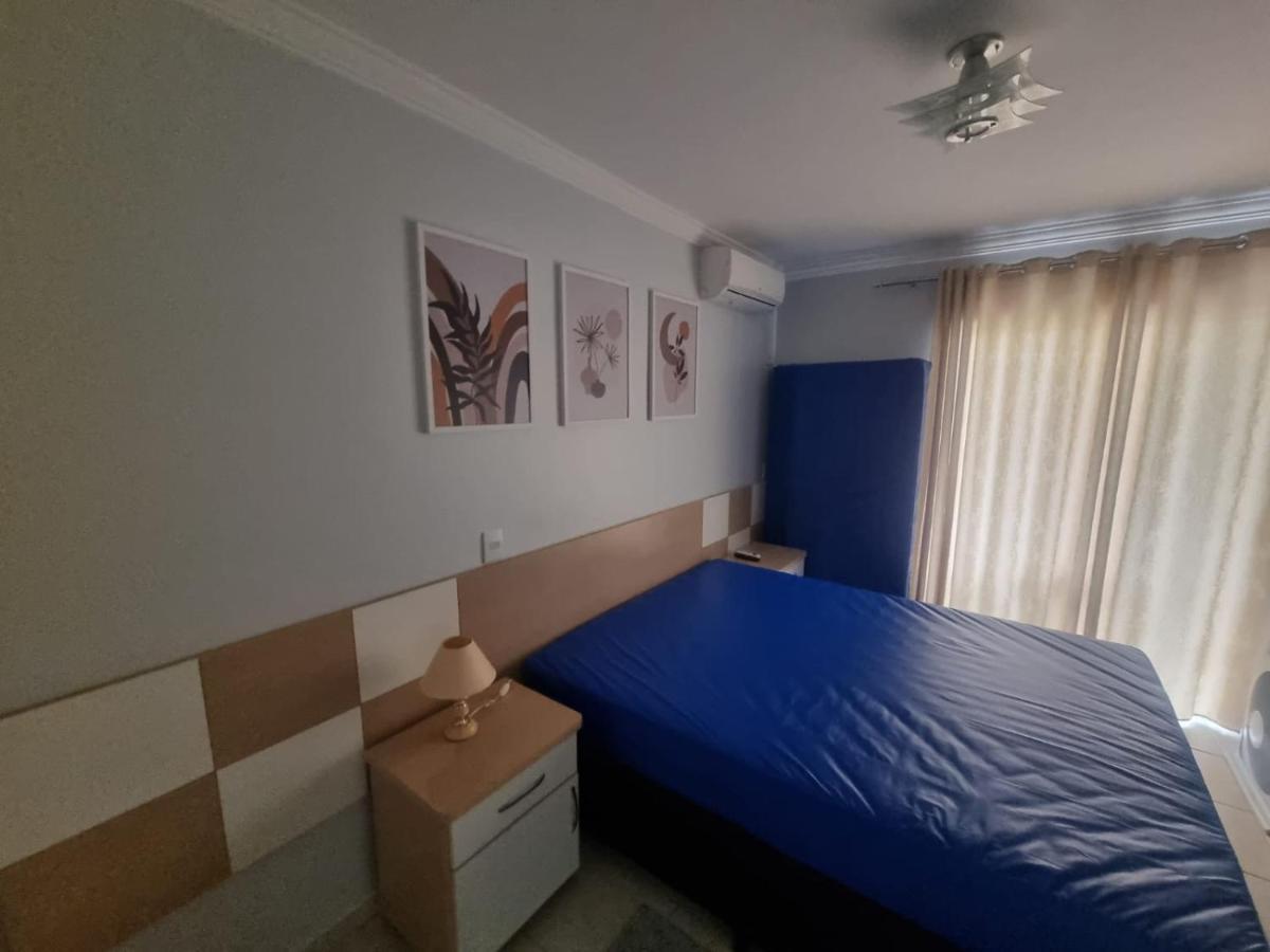 קאלדס נובאס Enseada Nautico Apart Flat I Vista Para O Lago Corumba מראה חיצוני תמונה
